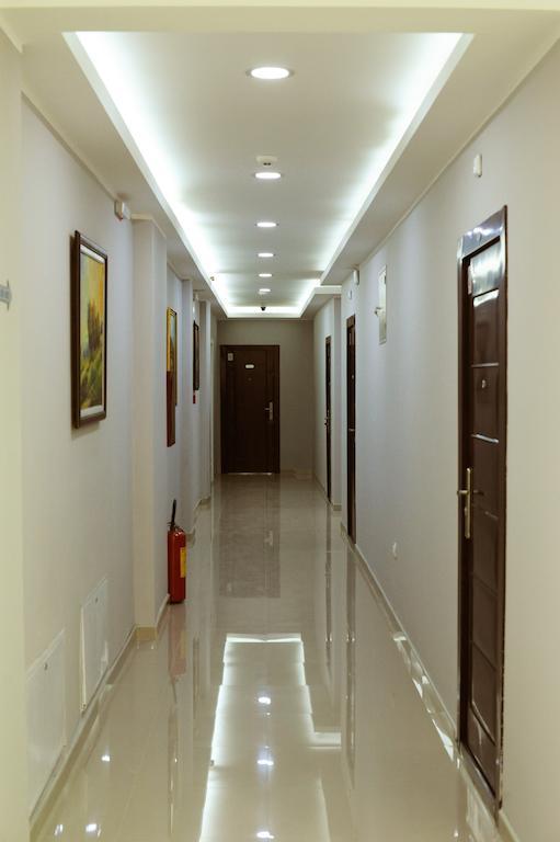Garni Hotel Crystal Ice Ni Exterior foto